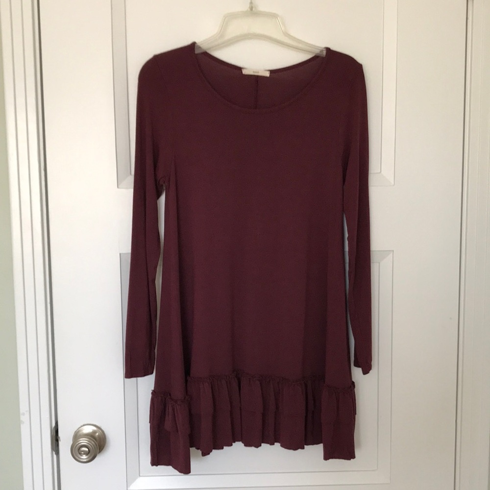 Easel Burgundy Ruffle Hem Tunic Top Small Boho Flowy Long Sleeve